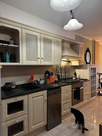 Cucina Scavolini Baltimora in frassino bianca