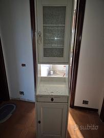 Mobiletto alto bagno