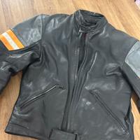 Giacca in pelle  motociclistica con protezioni