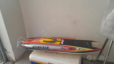 Scafo catamarano genesis