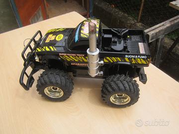 MACCHINA RC NIKKO SPARA FUMO