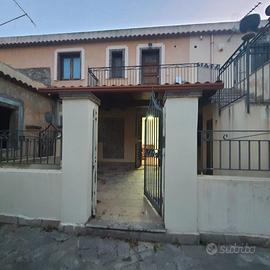 Casa frontemare a Patti Marina (ME)