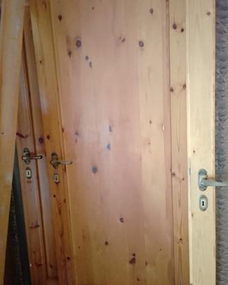 Porte da interni in legno di larice