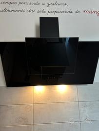 Cappa a taglio da muro nero moderna Silverline