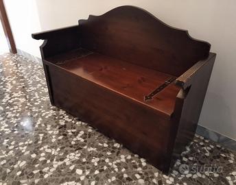 Cassapanca in legno massello