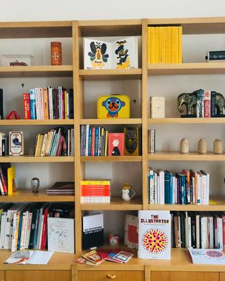 Mobile - libreria - design anni 80