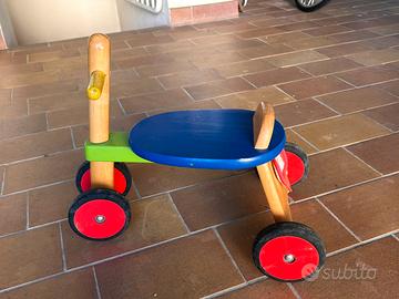 Triciclo in legno