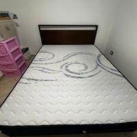 Letto completo di materasso + 2 comodini nuovi