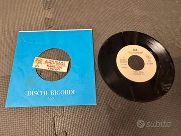 45 giri disco DURAN DURAN A VIEW TO A KILL