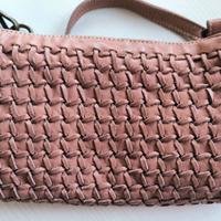 Borsetta in  vera pelle intrecciata