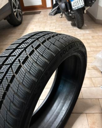 Barum Polaris 5 215/40 r18