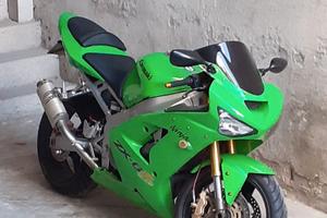 Kawasaki Ninja ZX-6R 636 (2004) FMI – 26.800 km –