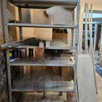 2 Scaffali  metallici nervati
