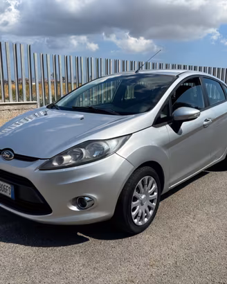 Ford Fiesta 1.2 benzina/GPL Titanium - 2012