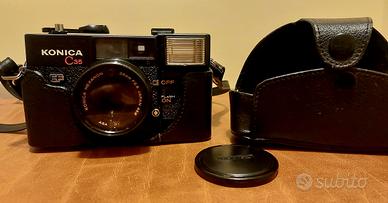 Fotocamera vintage Konica C35