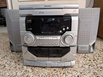 Stereo DAEWOO con casse