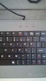custodia con tastiera. per tablet usb