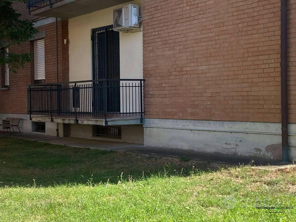 Appartamento – RE - Vista 2