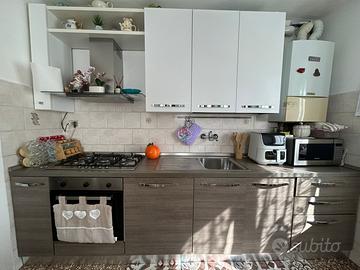 Cucina usata tenuta benissimo - prezzo trattabile