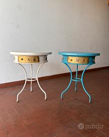 Coppia di comodini in elegante stile provenzale