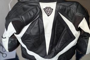 Abbigliamento moto (tuta separata + Paraschiena)