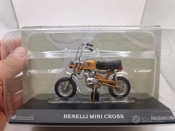 Modellino Motorino 1:18