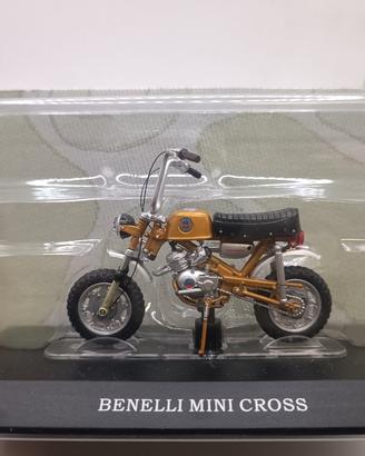 Modellino Motorino 1:18