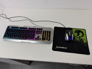 Kit Gaming: Tastiera, Mouse e Tappetino