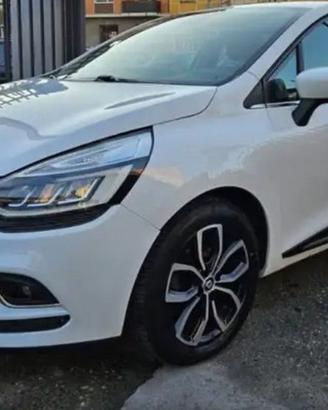 renault clio IV  1.5 Dci 90cv