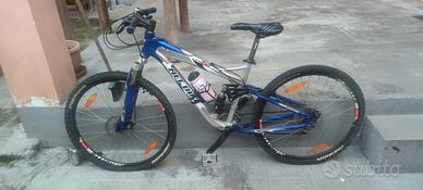 Mountain Bike Merida Full Suspension 