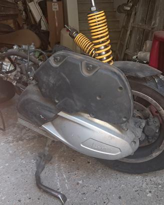 motre vespa 300 GTS del 2019 km 6000 codice MA36M