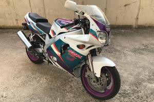 Yamaha FZR 600 Genesis