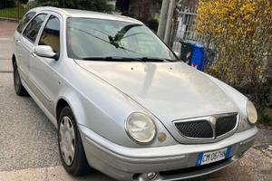 Lancia Lybra SW 1900 JTD