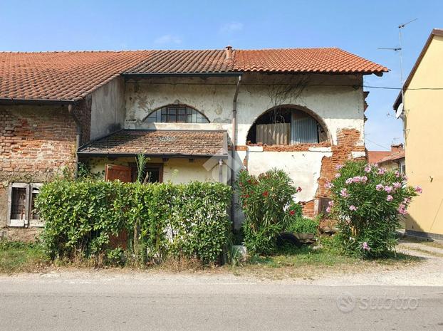 RUSTICO A ROBECCO SUL NAVIGLIO