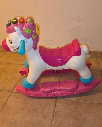 Cavallo a dondolo e cavalcabile