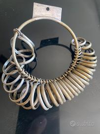 Antichi prova anelli in ottone per oroficeria