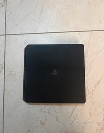 Play Station 4 Slim 1T. (Leggere descrizione)