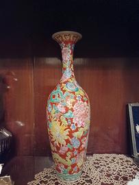 Vaso in porcellana cinese XX secolo