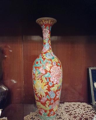 Vaso in porcellana cinese XX secolo