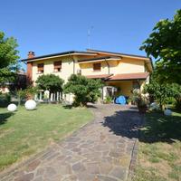 APPARTAMENTO IN VILLA