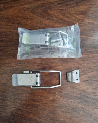 Chiusura a Leva  con blocco  in Acciaio Inox takig