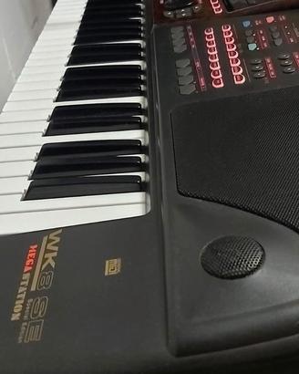 set tastiera + 2 casse + microfono + mixer