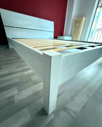 Letto 2 piazze perfetto con doghe legno