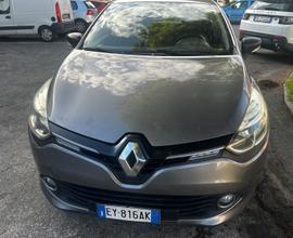 RENAULT Clio 4ª serie - 2015