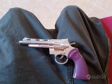 pistola giocattolo finta 