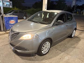 Lancia Ypsilon 1.2 69 CV BENZ/GPL*PERFETTA