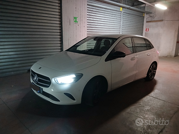 MERCEDES B200 sport plus night