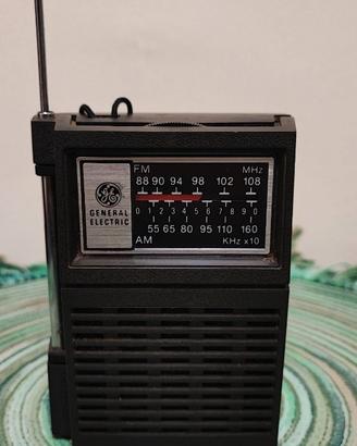 RADIO PORTATILE 7-2506A Rev.2 General Electric Co.
