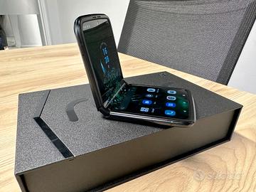 Motorola Razr 2022 pieghevole condizioni ottime