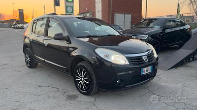 Dacia Sandero 1.4 8V GPL Lauréate